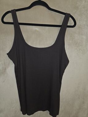 torrid Black Scoop Neck Tank